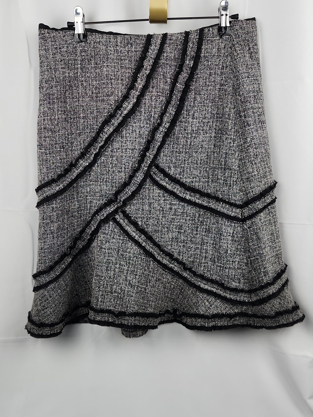 Classiques Entier Black and White Tweed A-Line Skirt with Fringed Trim